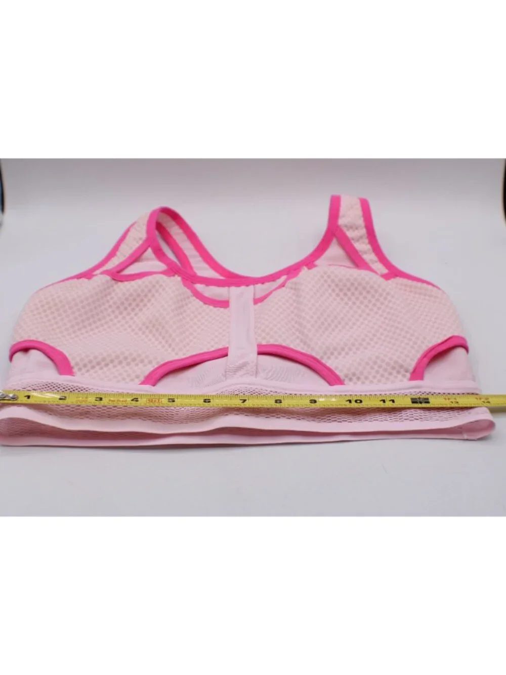 Nike Size L Pink Swoosh UltraBreathe Med Support Sports Bra Mesh Panels Athletic